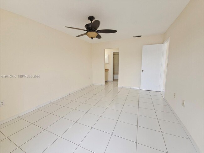 Building Photo - 1341 SW 124th Ct