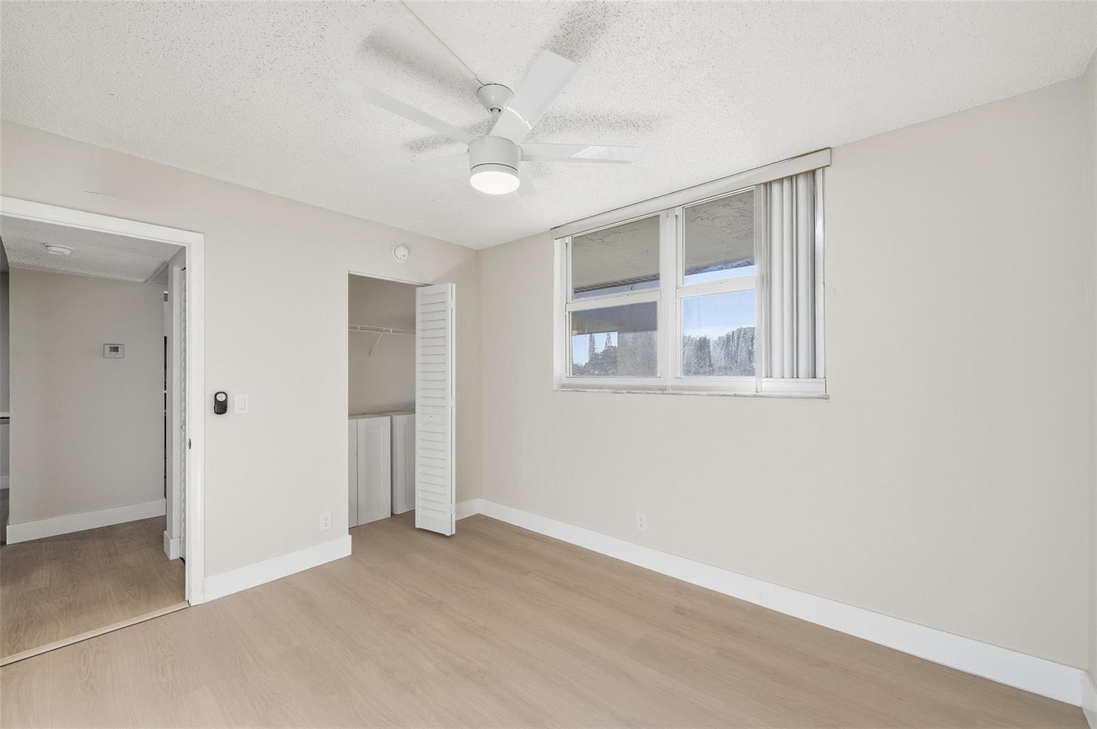 Building Photo - 9430 Poinciana Pl