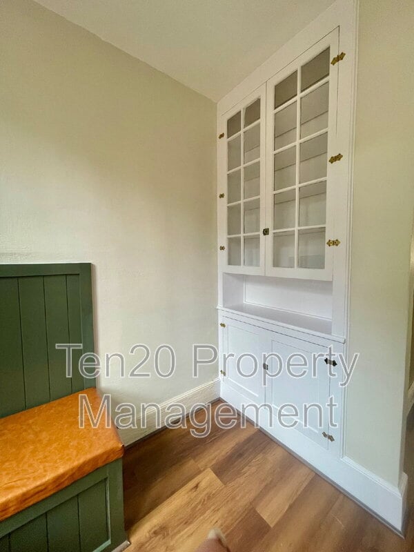 Building Photo - 1818 Slade Dr