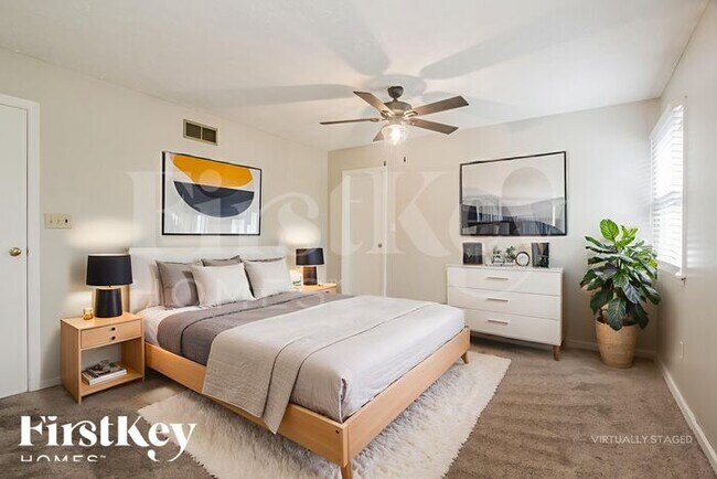 Building Photo - 596 Waterview Blvd