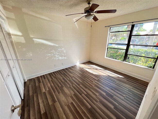 Building Photo - 1501 Windorah Way