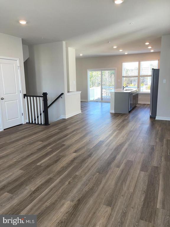 Building Photo - 280 Soft Rush Ln