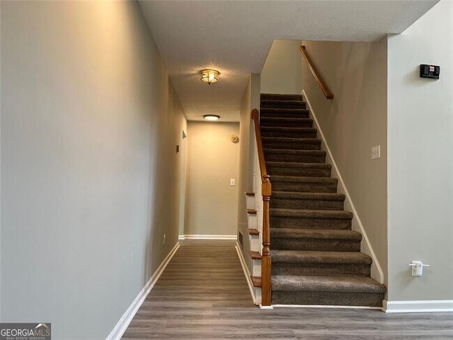 Building Photo - 1397 Wynford Gate