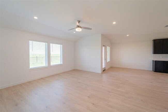 Building Photo - 3827 Pierce Pl Ln