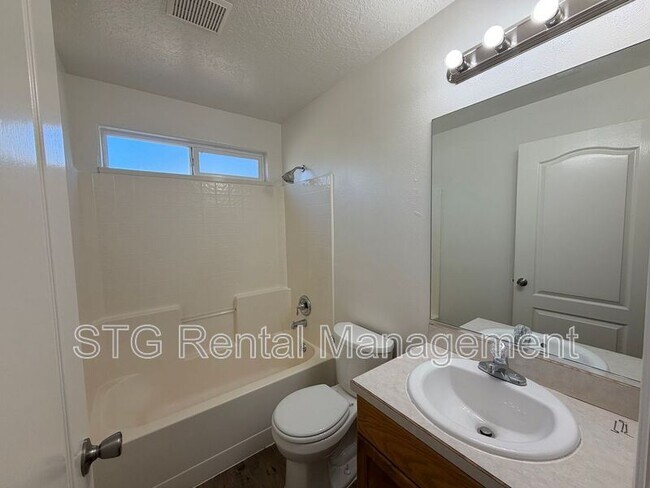 Building Photo - 473 E 1100 S