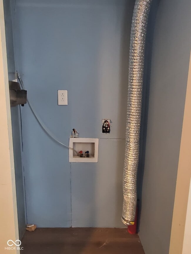 Building Photo - 3114 E Murry St