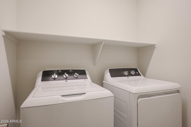 Building Photo - 7061 W Oberlin Wy