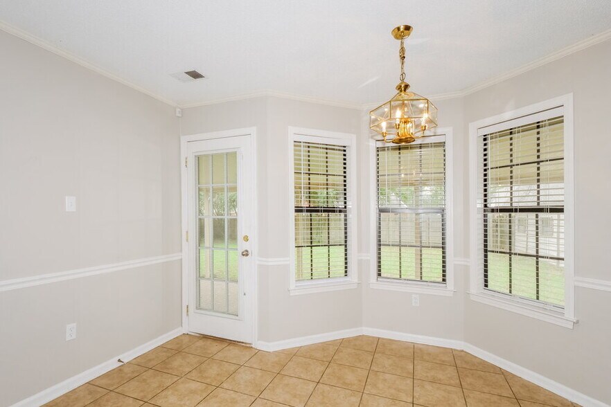 Building Photo - 6869 Quailfield Ln