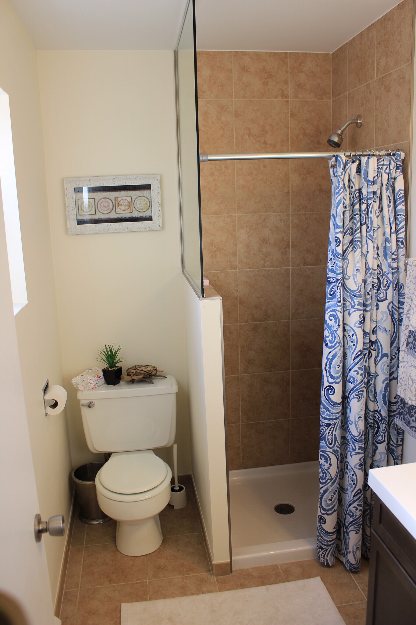 Building Photo - 14455 Jefferson Ave