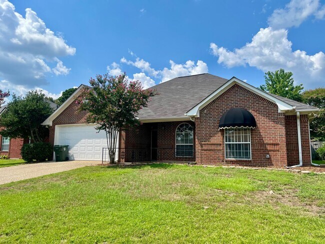 Building Photo - 3106 Silkwood Dr