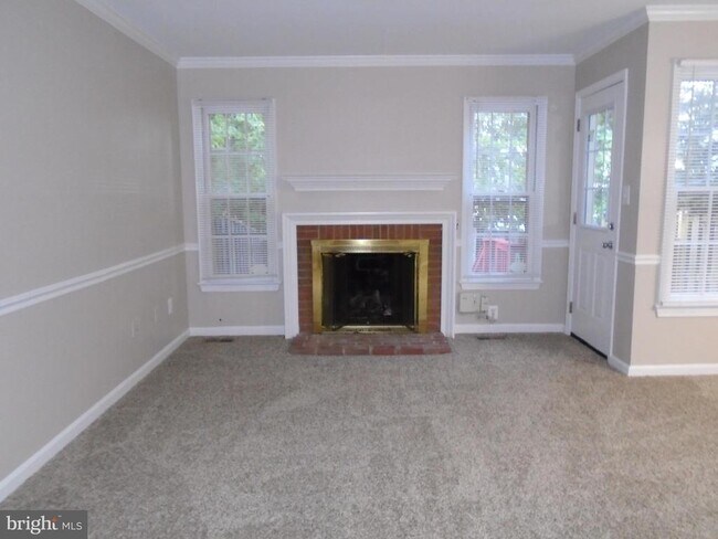 Building Photo - 1914 Duffield Ln