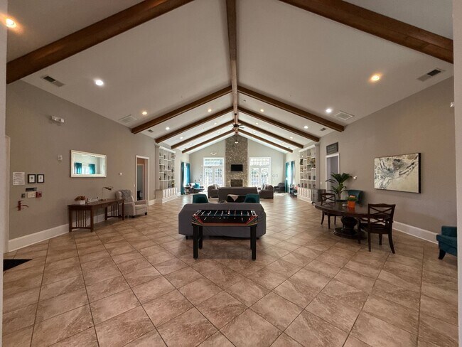 Building Photo - Mint Hill