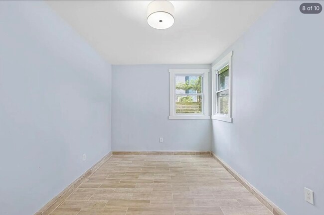 Building Photo - 215 Shippen St