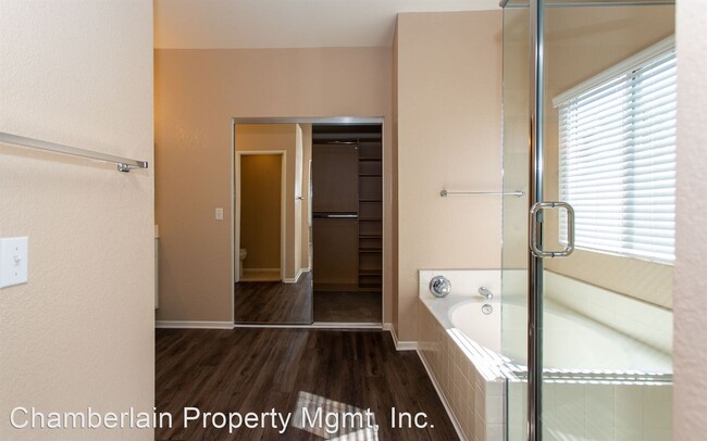 Building Photo - 4 br, 2.5 bath House - 3384 Morning View