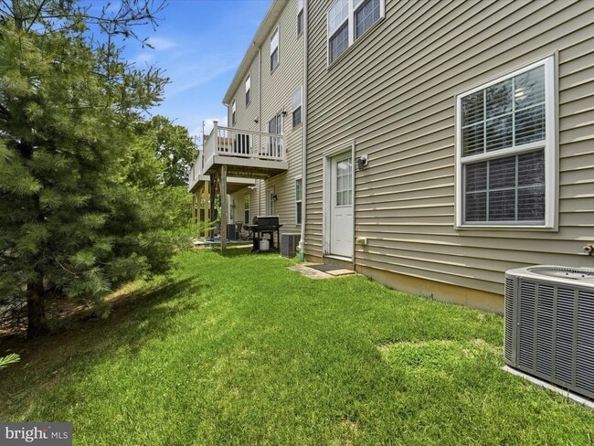 Building Photo - 145 Mercer Ct