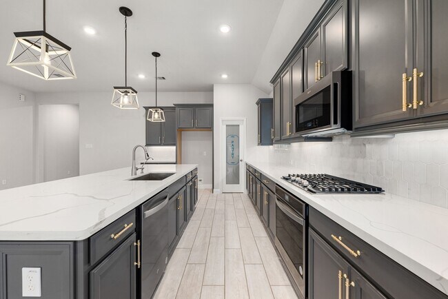 Building Photo - 6442 Pomegranate Blossom Dr