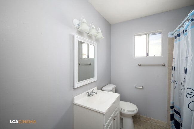 Building Photo - 322 Decatur St