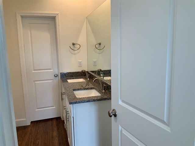 Building Photo - 3626 S Natural Wy