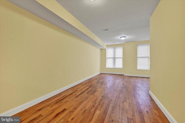 Building Photo - 221 E Lafayette Ave