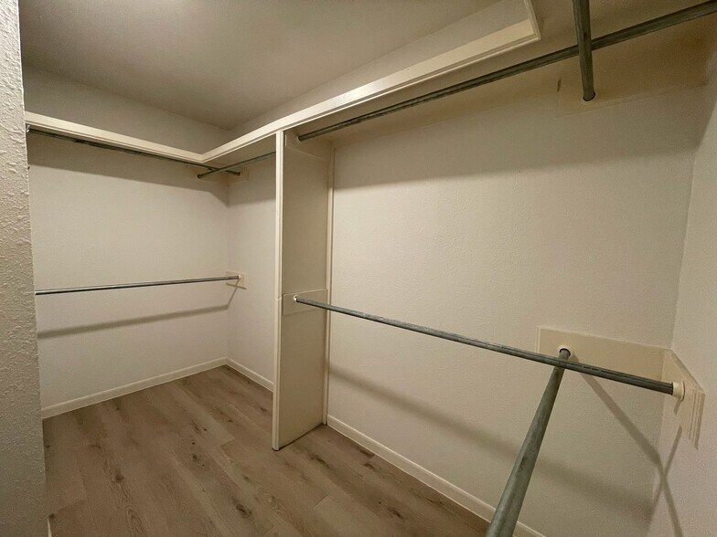 Masters Walk-in Closet - 2201 Pin Oak Rd