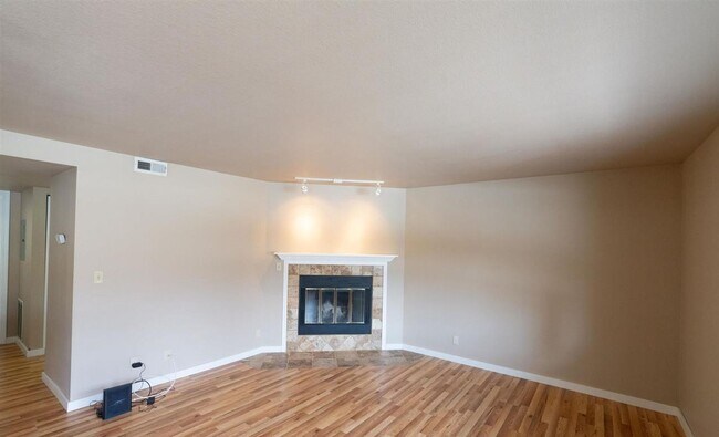 Building Photo - 3769 S Gekeler Ln