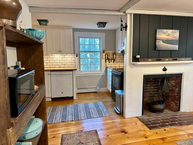 Building Photo - 43 Pennywise Ln