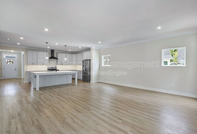 Building Photo - 1633 Bilder Ct