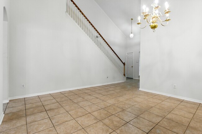 Building Photo - 18607 Camellia Dale tr