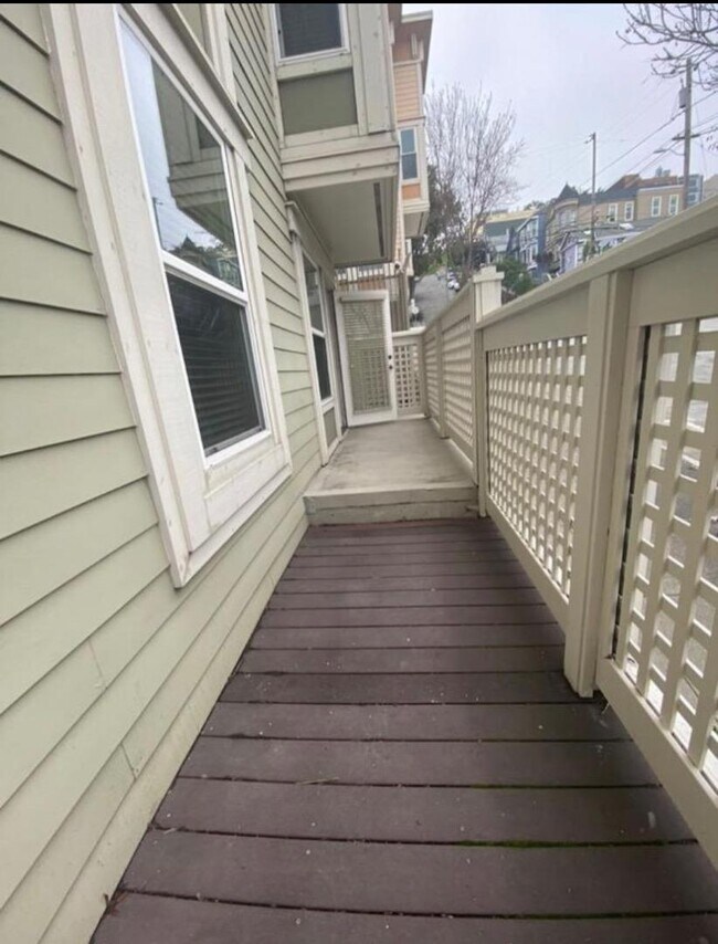 Building Photo - 2250 24th St