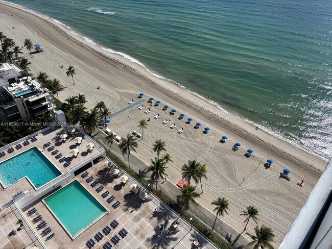 Building Photo - 2301 S Ocean Dr