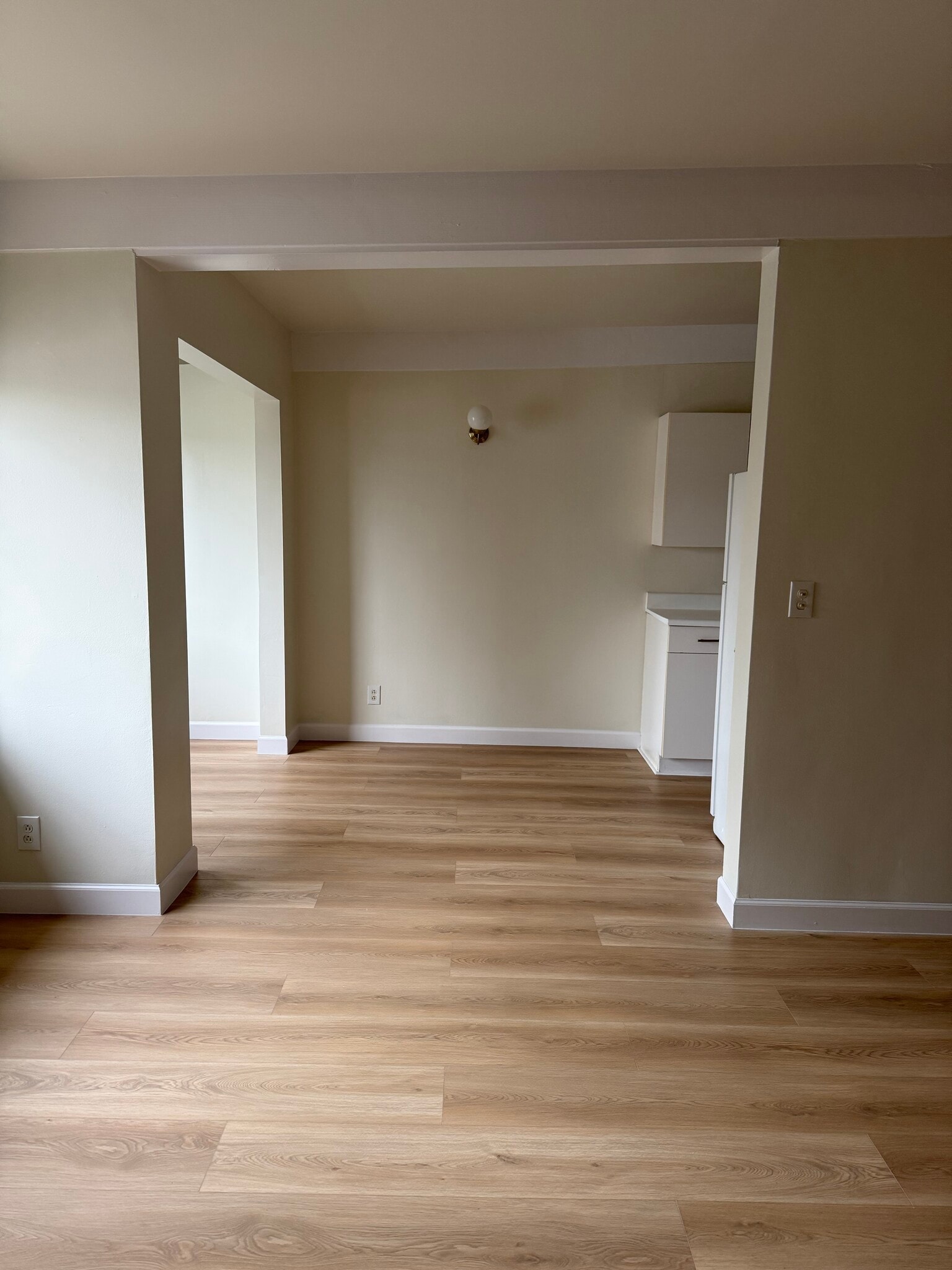 Building Photo - 1929 N Commonwealth Ave