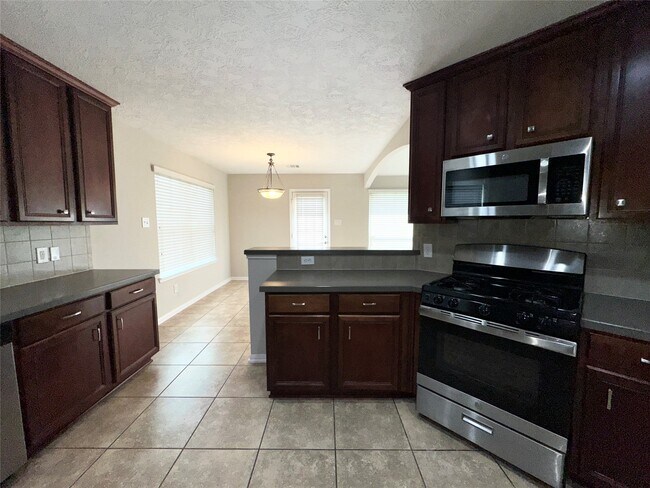 Building Photo - 3715 Humble Dr