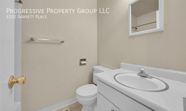 Building Photo - 4102 Garrett Pl