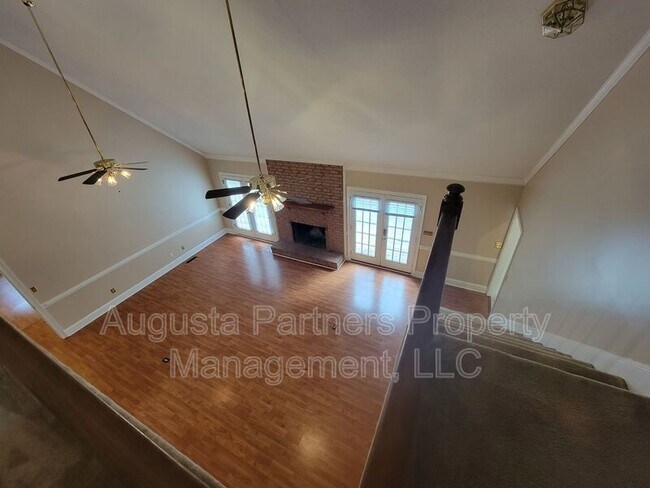 Building Photo - 650 Woodstone Way