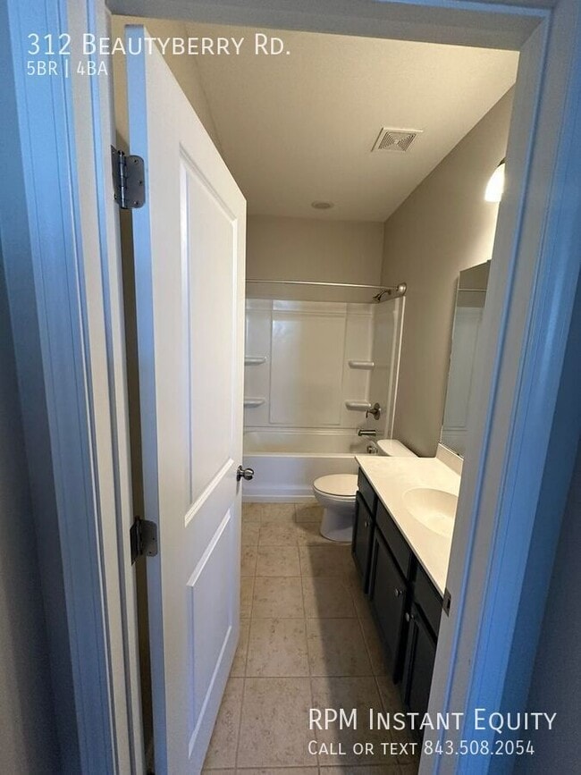 Building Photo - 312 Beautyberry Rd