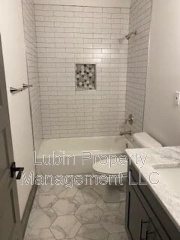 Building Photo - 4948 Wilburn Ave