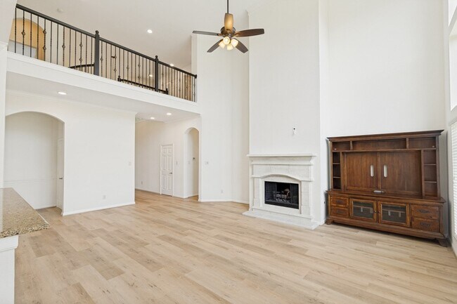 Building Photo - 9318 Rainbluff Ln