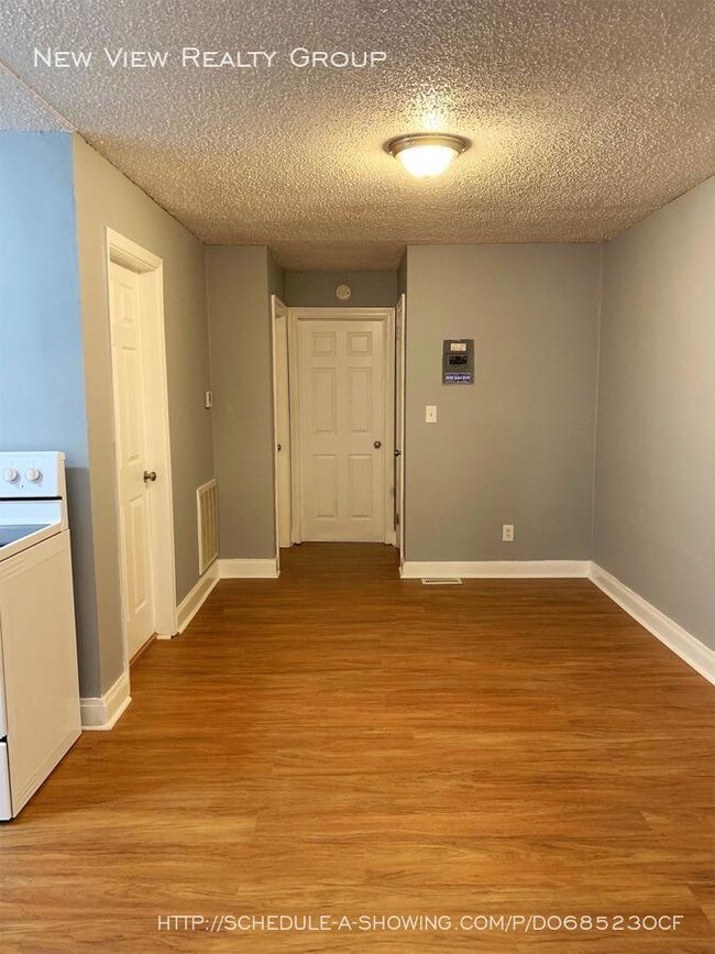 Building Photo - 112 Sylvania Ave