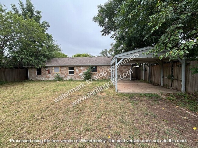 Building Photo - Nice 3 bedroom ready to go!