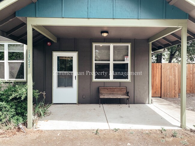 Primary Photo - Adorable Two-Bedroom Home