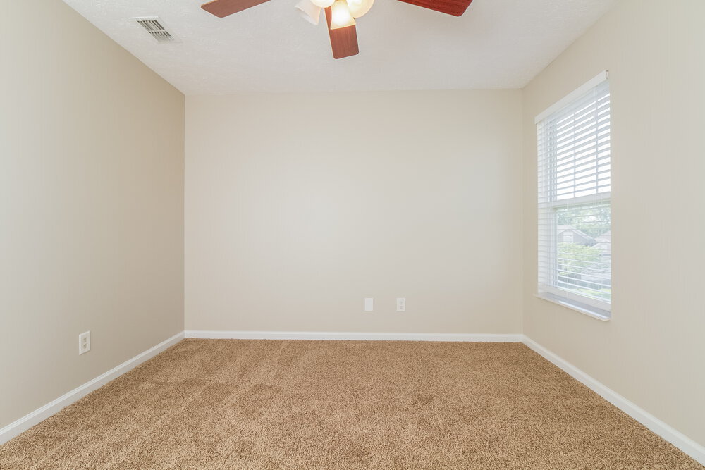 Building Photo - 801 Brooksdale Dr