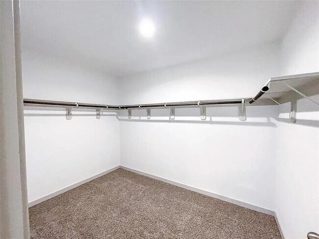 Building Photo - 7822 Golden Rubia Ln