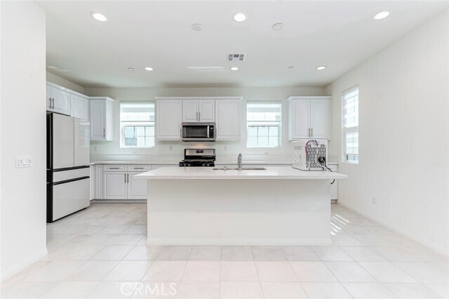 Building Photo - 6996 Cottonwood Ln