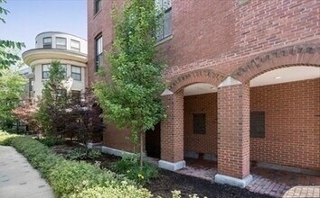 Building Photo - 110 Cypress St
