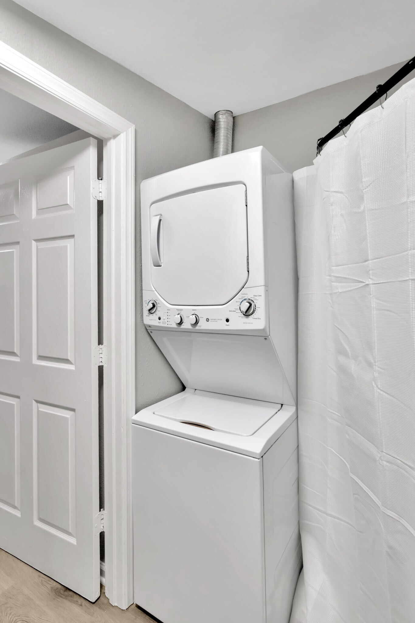 Washer/Dryer - 1485 Hamlet Ave