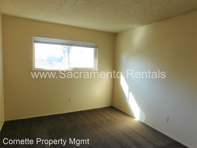 Building Photo - 4548 Ashcroft Ave