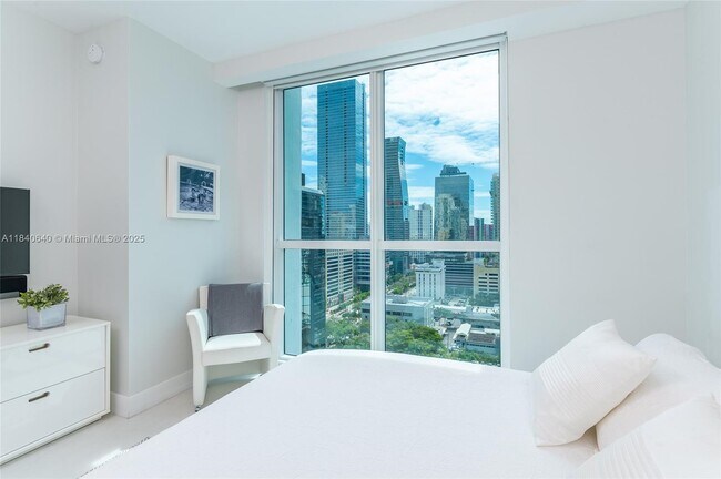 Building Photo - 1080 Brickell Ave