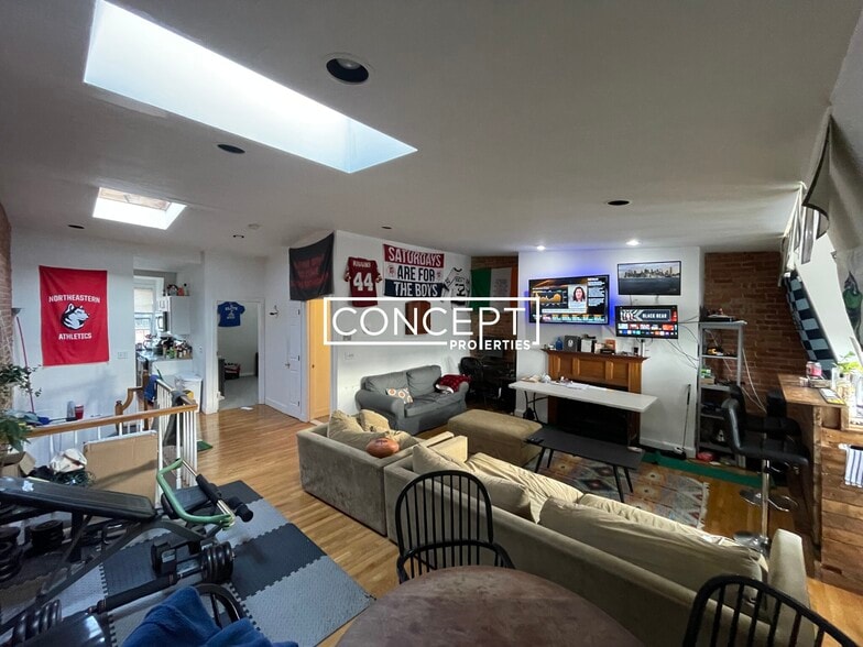 Building Photo - 480 Massachusetts Ave