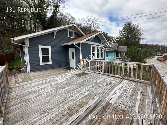 Building Photo - 131 Republic Ave