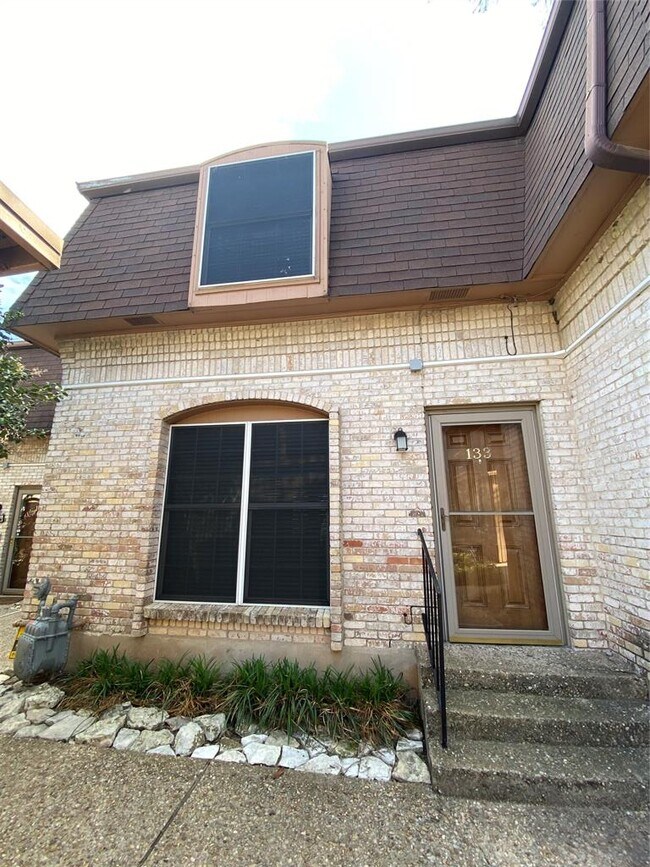 Building Photo - 7801 Shoal Creek Blvd